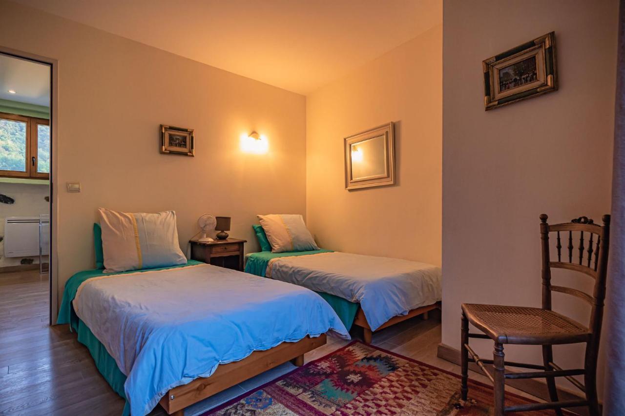 Sundrenched Relais De Poste In Serdinya エクステリア 写真
