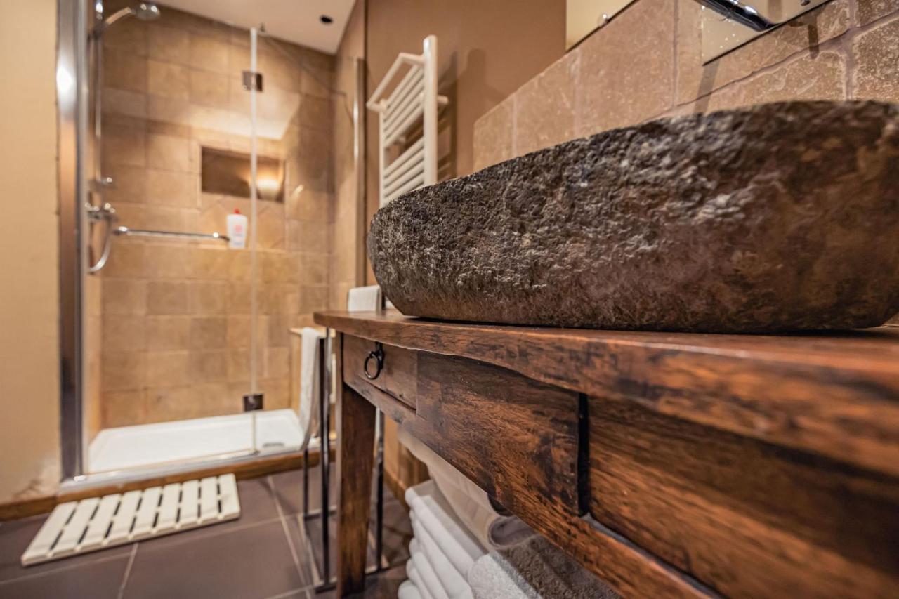 Sundrenched Relais De Poste In Serdinya エクステリア 写真