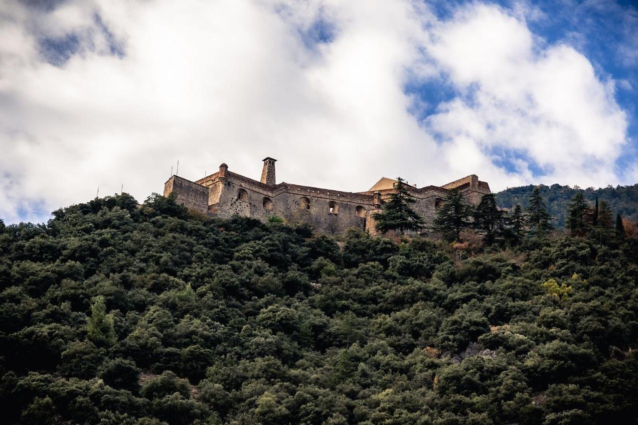 Sundrenched Relais De Poste In Serdinya エクステリア 写真