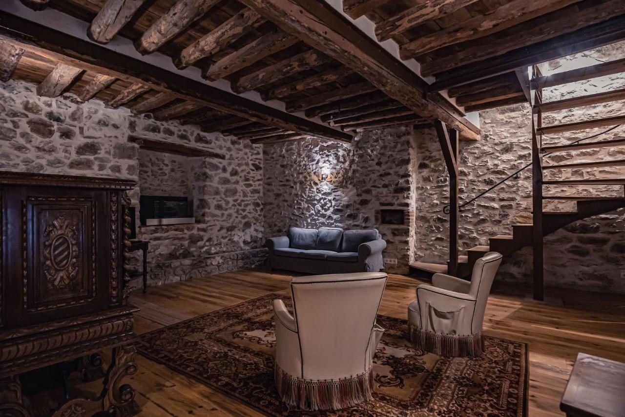 Sundrenched Relais De Poste In Serdinya エクステリア 写真