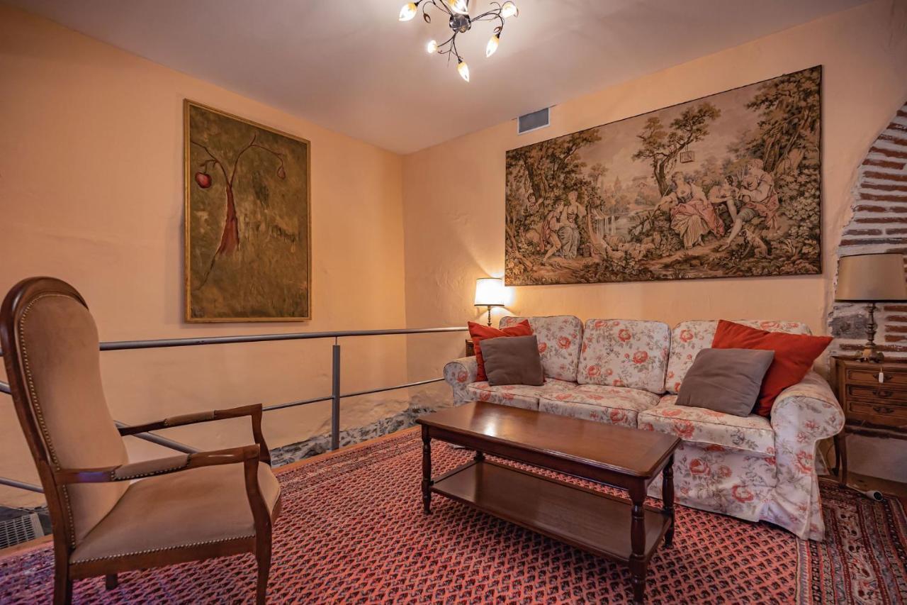 Sundrenched Relais De Poste In Serdinya エクステリア 写真