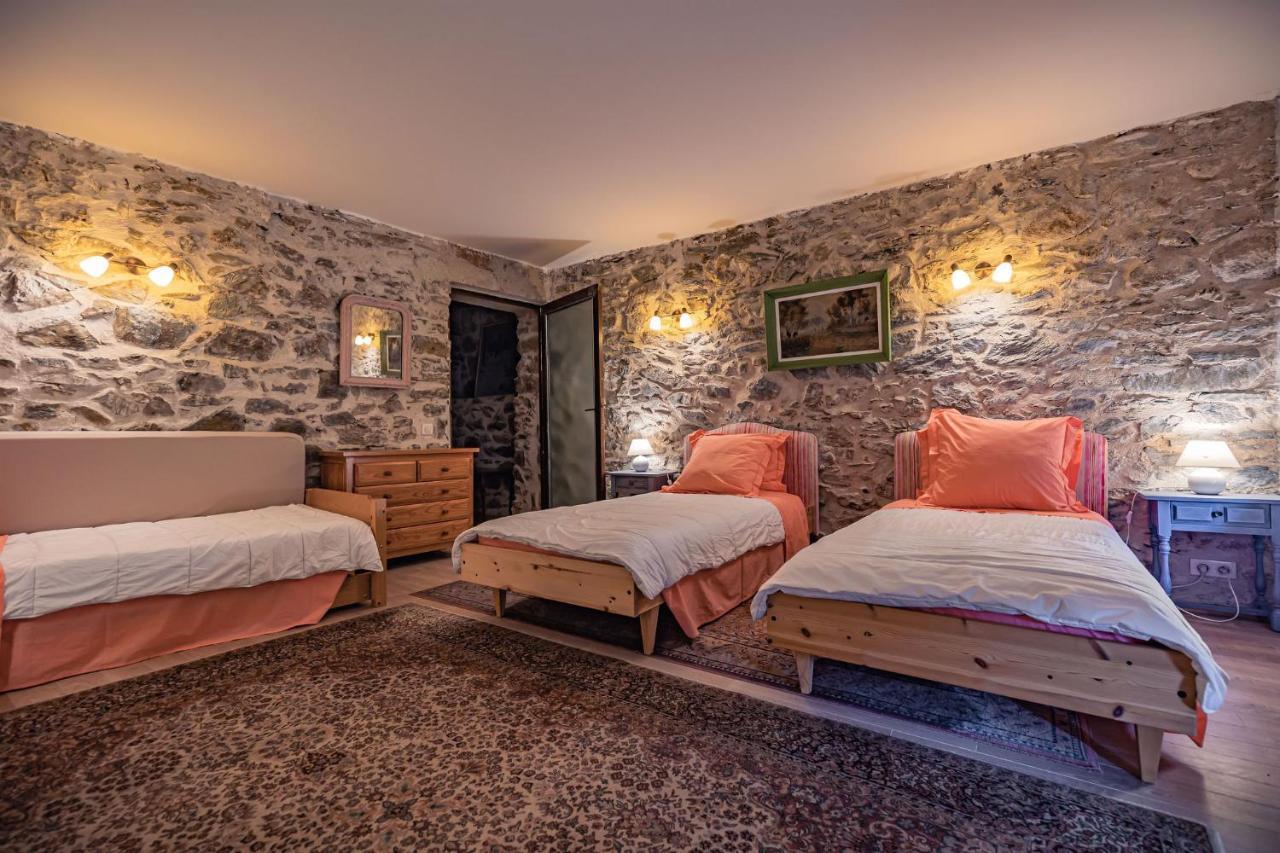 Sundrenched Relais De Poste In Serdinya エクステリア 写真