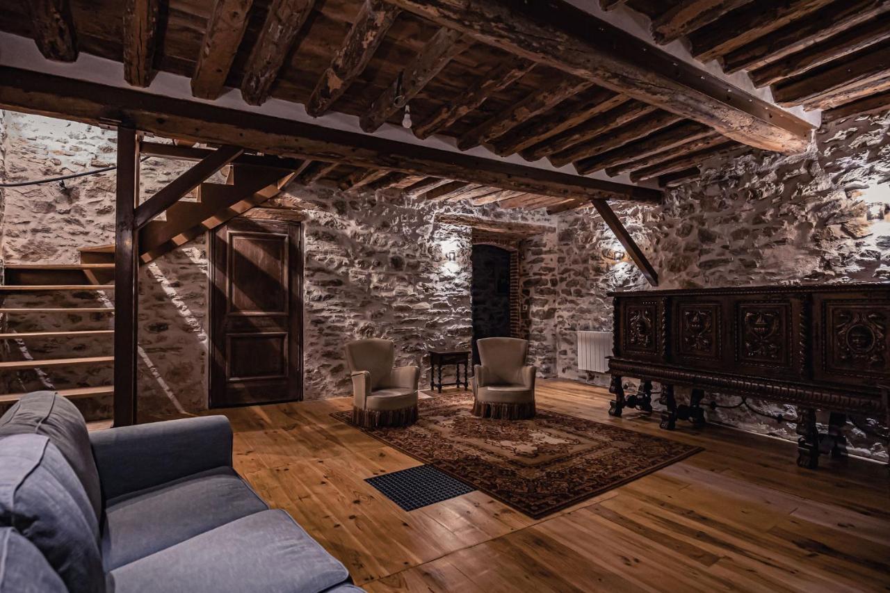 Sundrenched Relais De Poste In Serdinya エクステリア 写真